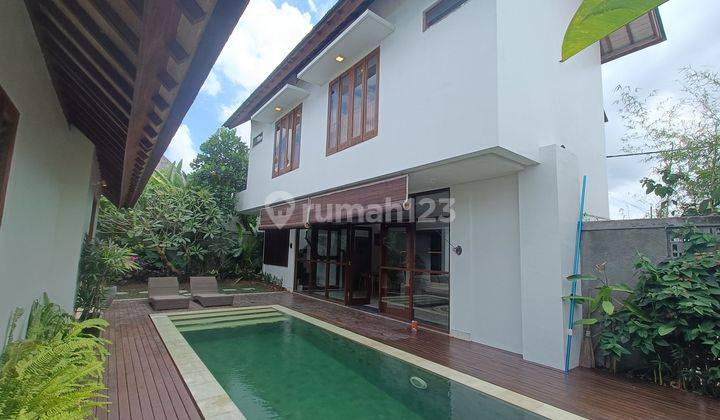 Luxurious 2-Bedroom Villa in Bali 1