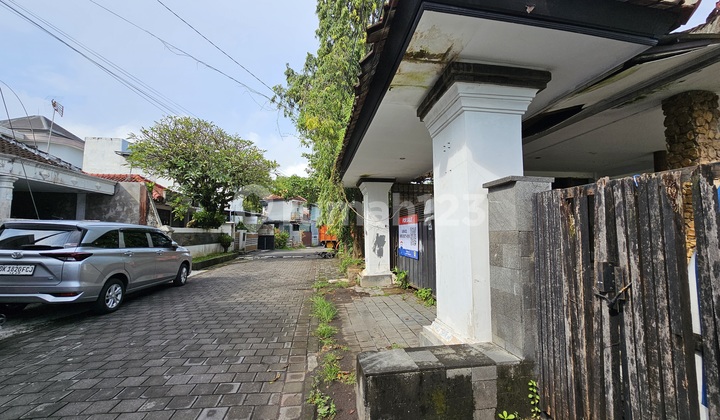 Land 2.18 Are in Taman Griya Jimbaran Housing Complex Land 2.18 Are in Taman Griya Jimbaran Housing Complex