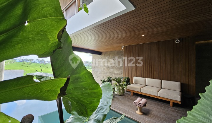 Ready Unit Villa with Exclusive Ricefield View in Canggu Ready Unit Villa with Exclusive Ricefield View in Canggu