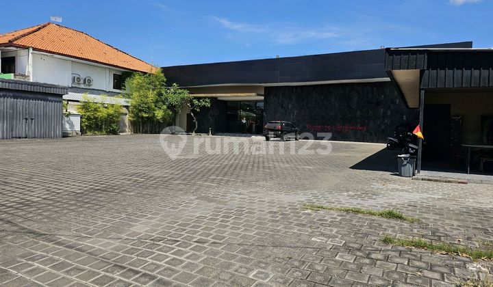 One-Story Restaurant with Spacious Parking in Jimbaran Near Laota Nusadua One-Story Restaurant with Spacious Parking in Jimbaran Near Laota Nusadua