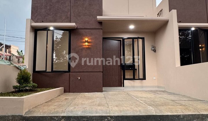 Rumah Siap Huni Shm Dinding Bata Merah Bagus Lokasi Strategis Di Pancoran Mas Depok