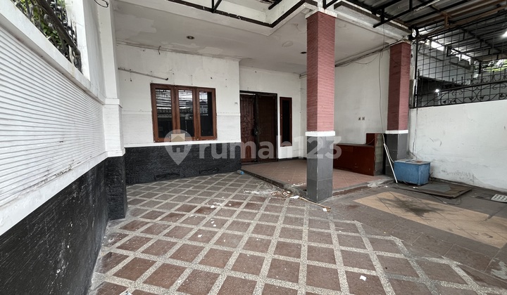 Rumah untuk Tinggal atau Kantor Rumah untuk Tinggal atau Kantor
