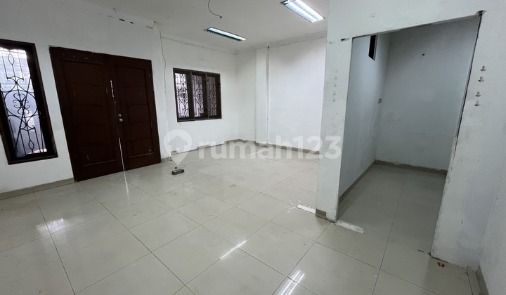 Rumah untuk Tinggal atau Kantor 2