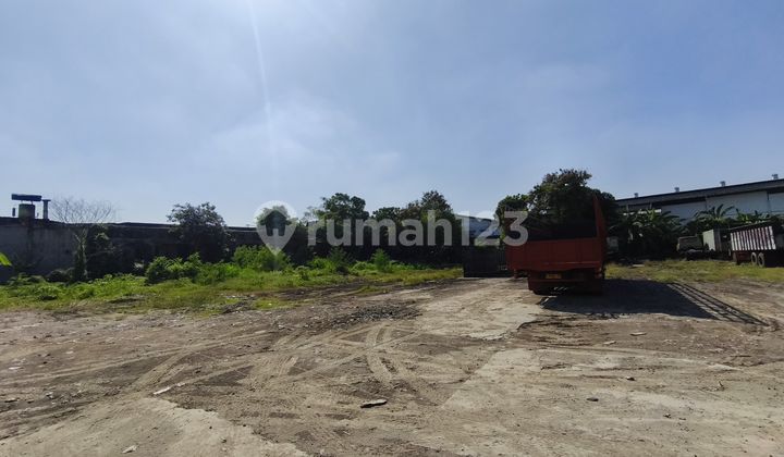 Spacious Land by the Kapuk Main Road, Freehold Title