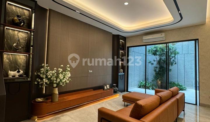 Rumah Crown Golf Pik Full Furnished Mewah