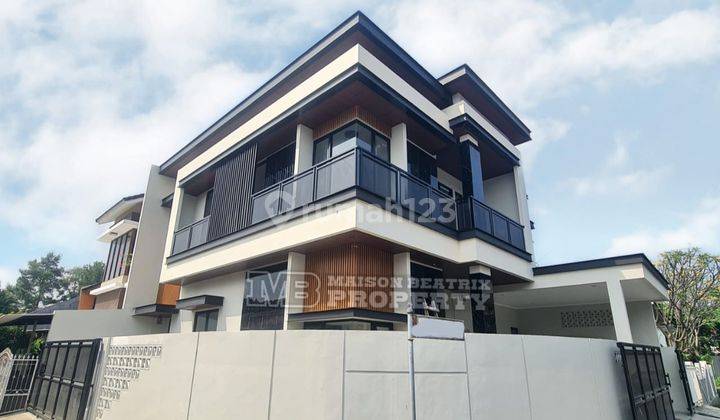 Dijual Rumah Baru Renov. Posisi Hoek, Lokasi Bagus Dan Sangat Strategis  2