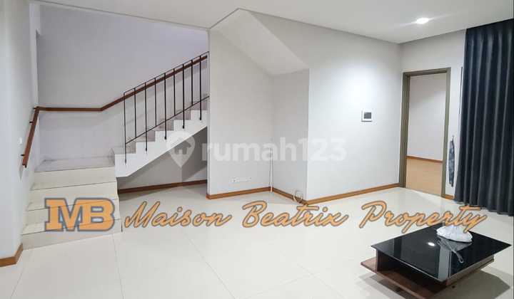 Disewakan Semi Furnish Siap Huni Rumah di Greenwich BSD Cluster Caelus 2