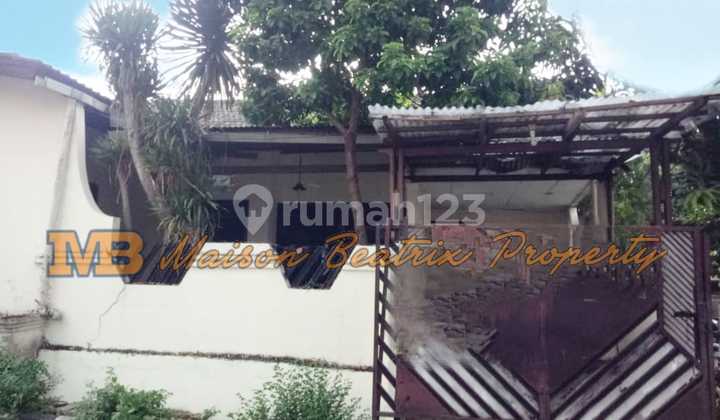 For Sale Comfortable House in a Strategic Location at Pamulang Permai, Tangerang 2