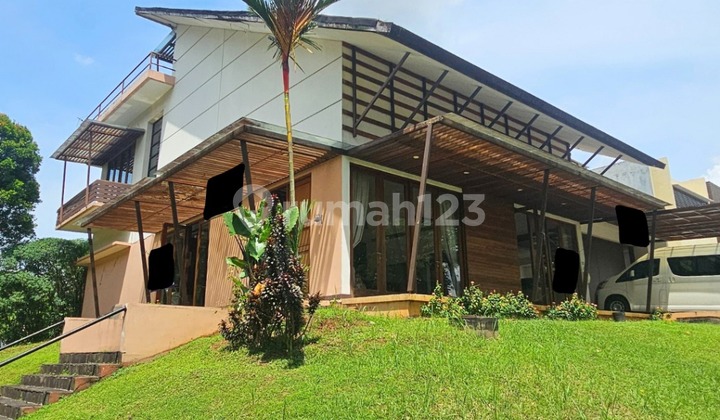 Harus Segera Terjual Rumah Mewah Terawat Siap Huni dengan Private Pool 2