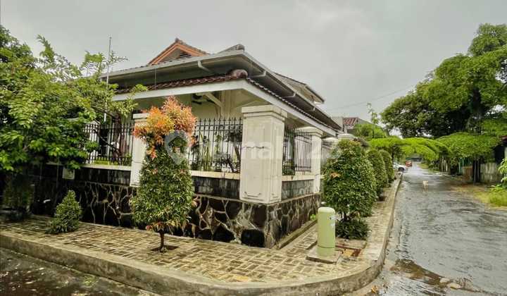 DIJUAL FURNISH RUMAH 2 LT POSISI HOEK SIAP HUNI DI MEGAPOLITAN CINERE