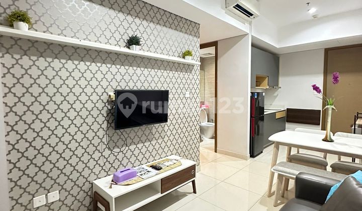 Disewakan Apartemen Taman Anggrek Residences 3 Kamar Tidur Bagus Furnished 2
