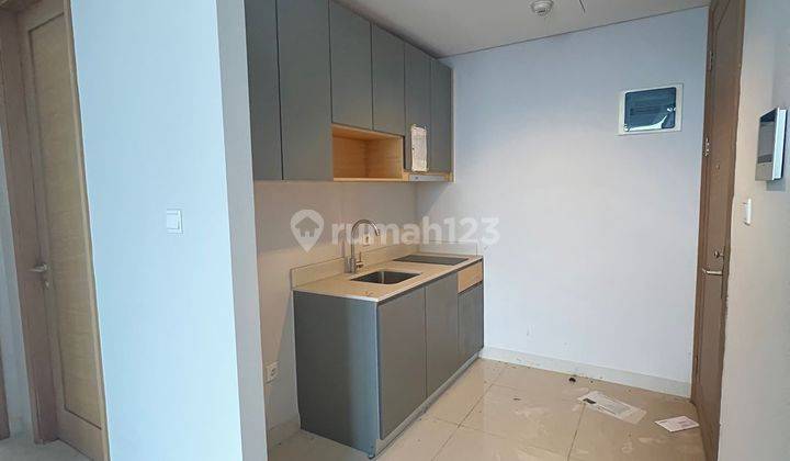 DIJUAL Apartemen Taman Anggrek Residences 2 Kamar Tidur Baru Semi Furnished 1