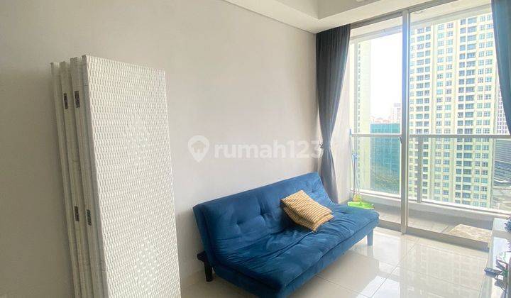 Disewakan Apartemen Taman Anggrek Residences 3 Kamar Tidur Bagus Furnished 2