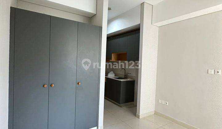 Disewakan Apartemen Taman Anggrek Residences Bagus Semi Furnished 1