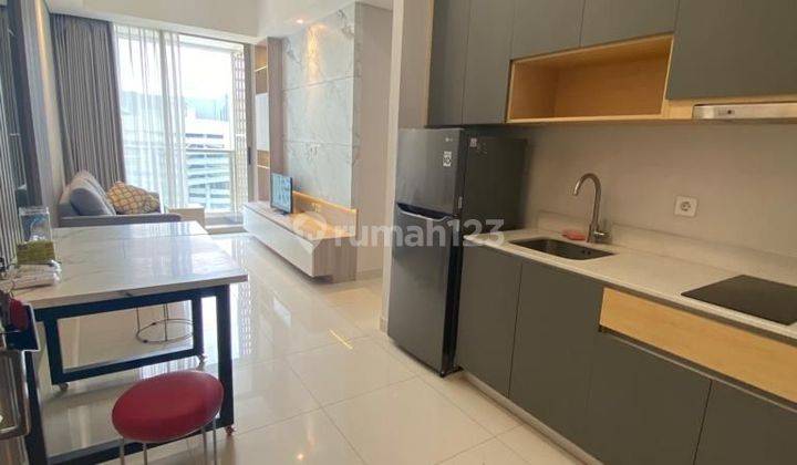 Disewakan Apartemen Taman Anggrek Residences 3 Kamar Tidur Bagus Furnished 1