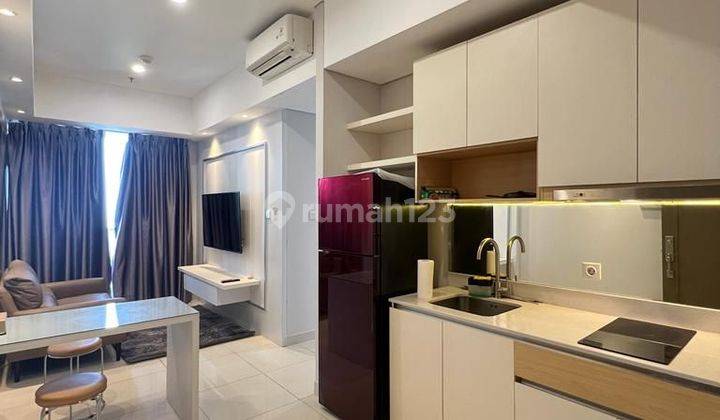 Disewakan Apartemen Taman Anggrek Residences 3 Kamar Tidur Bagus Furnished 1