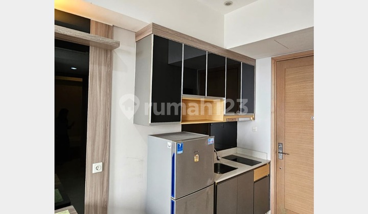Disewakan 2 Bedroom Furnish Taman Anggrek Residence