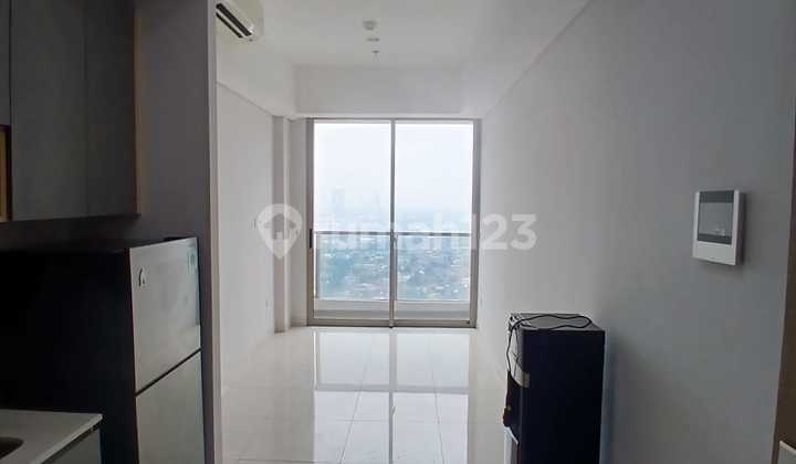 For Rent 3 Bedroom Semi-Furnished Taman Anggrek Residence 2