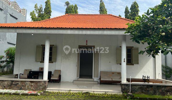JUAL CEPAT RUMAH FULL RENOV LOKASI STRATEGIS DI BANYUWANGI KOTA 2