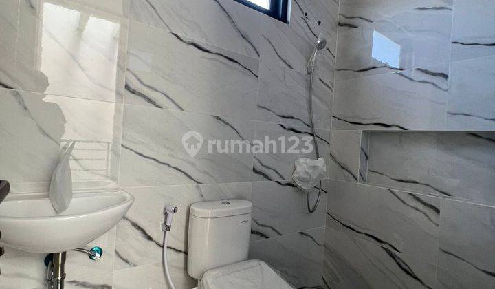 Rumah Baru Gress Semi Furnished 2 Lantai SHM Sutorejo Prima 2