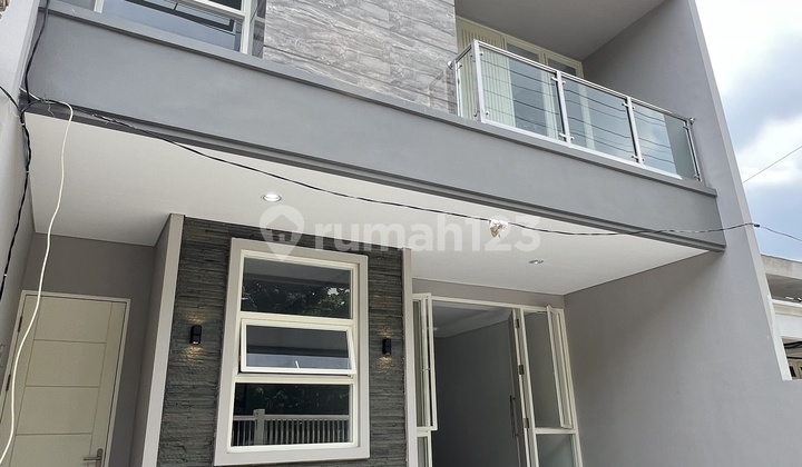 Rumah Baru di Manya Tirtoyoso Row Jalan Utama 2