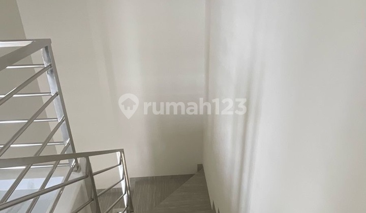 RUMAH BARU HOOK SHM SIAP HUNI DI SURABAYA TIMUR 2