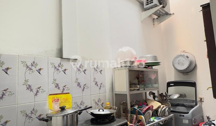 2-Storey House in Pakuwon City with SHM, Just a Step Away from Pakuwon City Mall 2