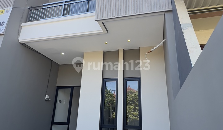New House in East Surabaya Near Dharmahusada Ready to Occupy with SHM