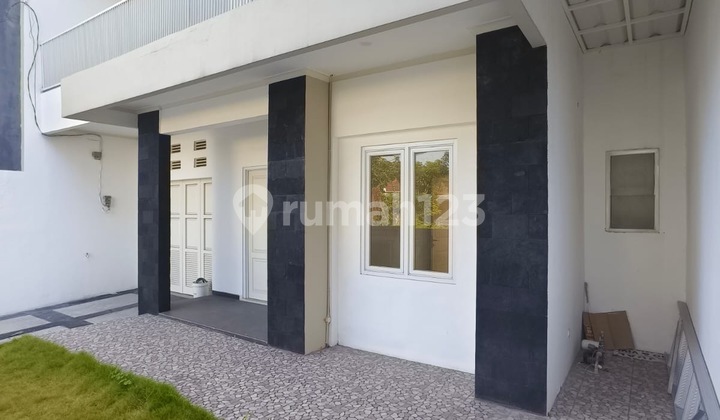 DISEWAKAN RUMAH NYAMAN DAN MEWAH DI GRAHA SANTOSO SURABAYA 2