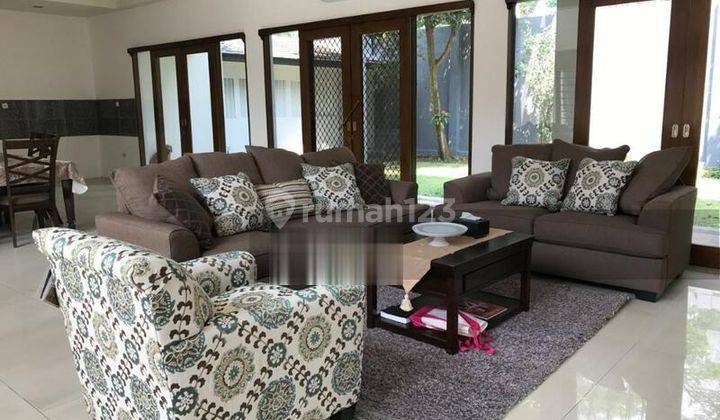 Rumah Dijual di Taman Telaga Golf Bsd Tangerang 2