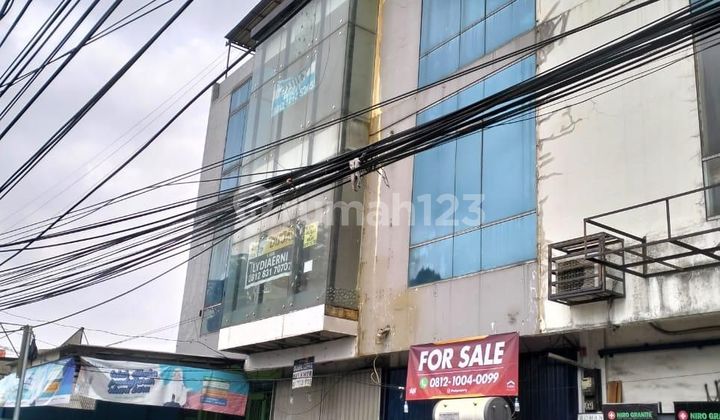 Ruko 3 Lantai, Lokasi Strategis, Kondisi Bagus, Siap Huni