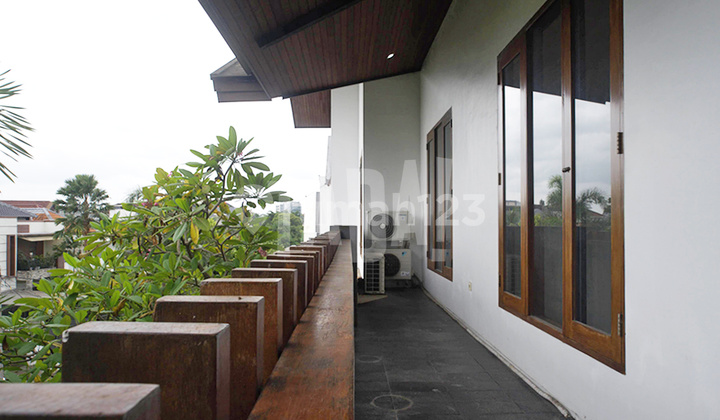 Rumah Modern, Asri, Ada Pool di Pondok Indah, Jakarta Selatan 2