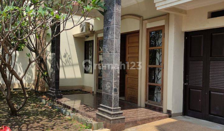 Rumah Classic, Terawat, Strategis di Haji Nawi, Jakarta Selatan 1