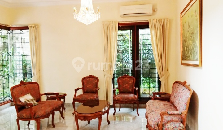 Rumah Luas, Ada Kolam Renang di Gaharu, Cilandak, Jakarta Selatan 2