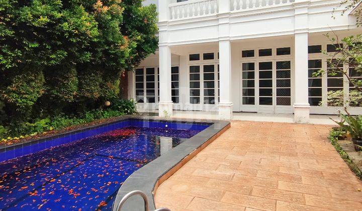 Rumah Premium, Ada Pool di Pondok Indah, Jakarta Selatan 1