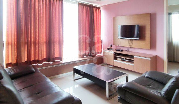 Termurah. Apartemen 1 Park Residence, Tower C, 138 Sqm, 2 Br, Furnished 2