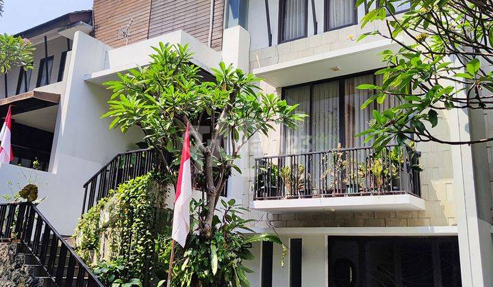 Rumah Eksklusif Dalam Townhouse, 3 Kamar, Shm, Harga Nego 1