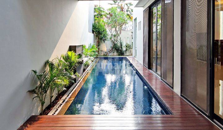 Townhouse Modern, Siap Huni di Kemang, Jakarta Selatan 1