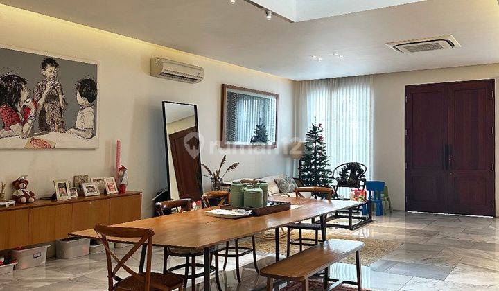 Rumah Modern Tropis, Cantik di Bendungan Hilir, Jakarta Pusat 2