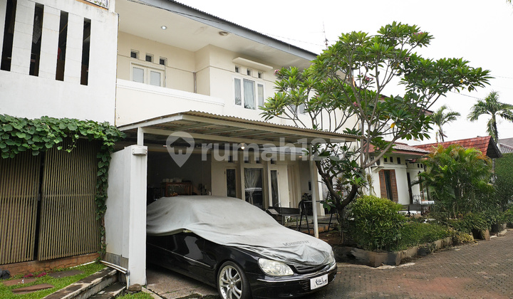 Rumah Semi-Furnished, Lokasi Strategis, Dekat Stasiun MRT di Cipete, Jakarta Selatan