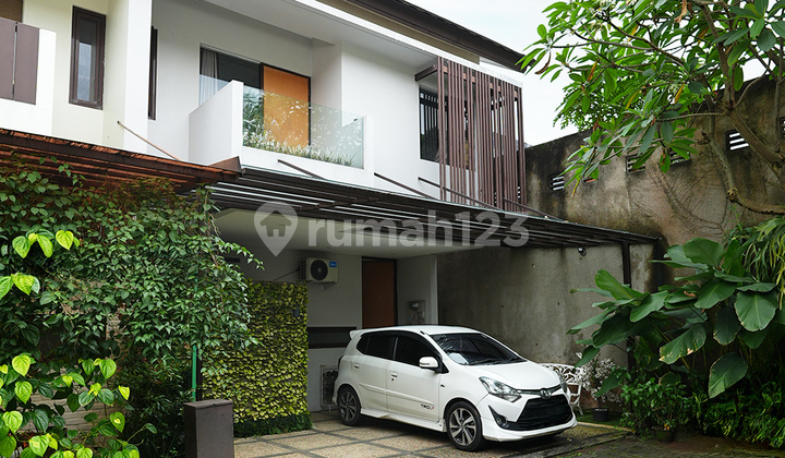 Rumah Modern Minimalis, Dalam Cluster di Bintaro, Jakarta Selatan Rumah Modern Minimalis, Dalam Cluster di Bintaro, Jakarta Selatan