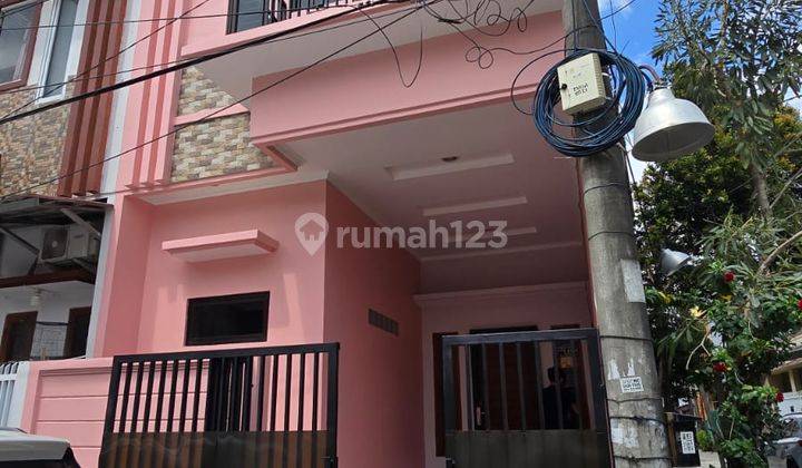 Rumah Baru Renovasi, Posisi Hoek di Poris Indah, Tangerang 1