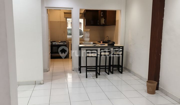 Rumah Terawat, Ada Rooftop di Cilandak, Jakarta Selatan