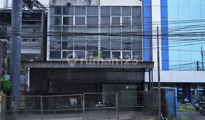 Ruko 4 Lantai, Lokasi Strategis di Radio Dalam, Kebayoran Baru, Jakarta Selatan