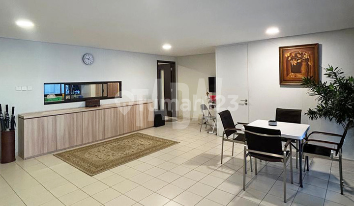 Rumah Modern Luxury, Dalam Cluster, Dekat MRT di Lebak Bulus, Jakarta Selatan 2