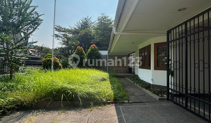 Rumah Luas, Minimalis Modern, Terawat, Lokasi Premium dan Sangat Strategis di Menteng, Jakarta Pusat 2