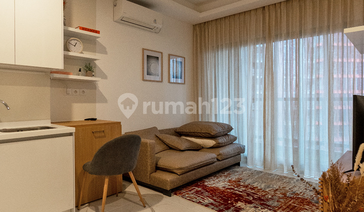 South Quarter Simatupang Apartment, 60 Sqm, 1 Br Plus 1, Semi Furnished