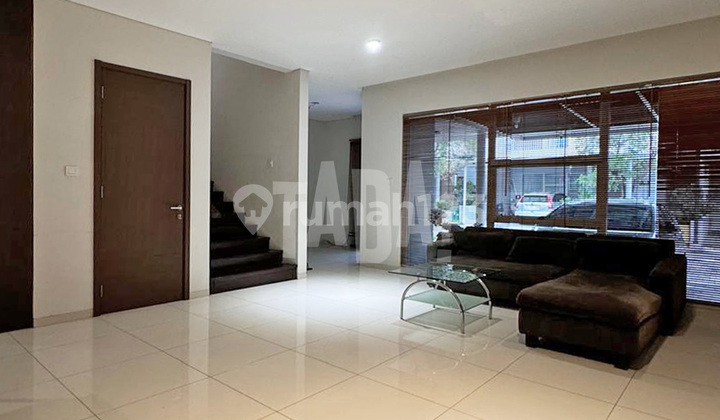 Serenia Hills House in Lebak Bulus, Ready to Occupy, Fully Furnished in Lebak Bulus, South Jakarta 2