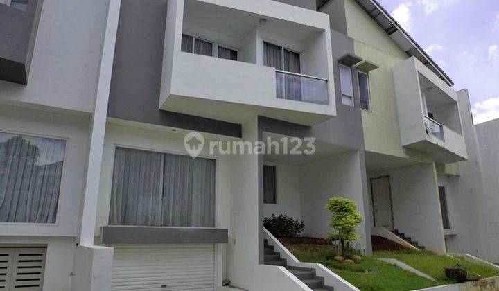 Rumah Modern Dalam Komplek Cilandak, Jakarta Selatan 1