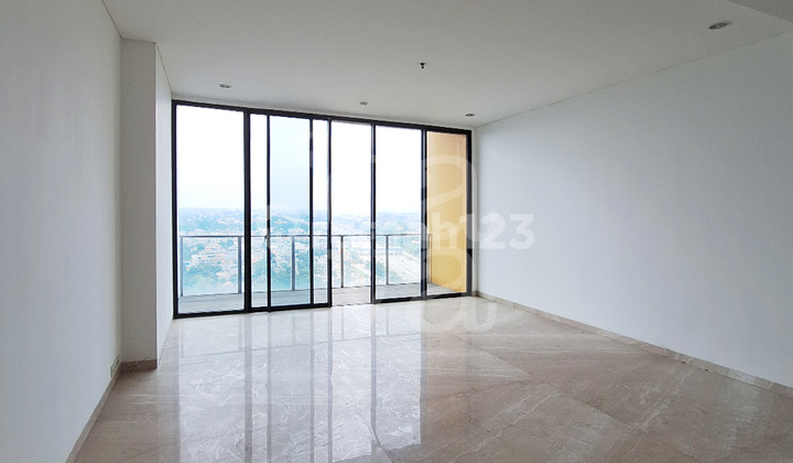 Apartemen Izzara Simatupang, 176 Sqm, 3 Br, Semi Private Lift, Balcony